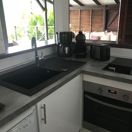 Villa Pelican Lodge Десе Екстер'єр фото