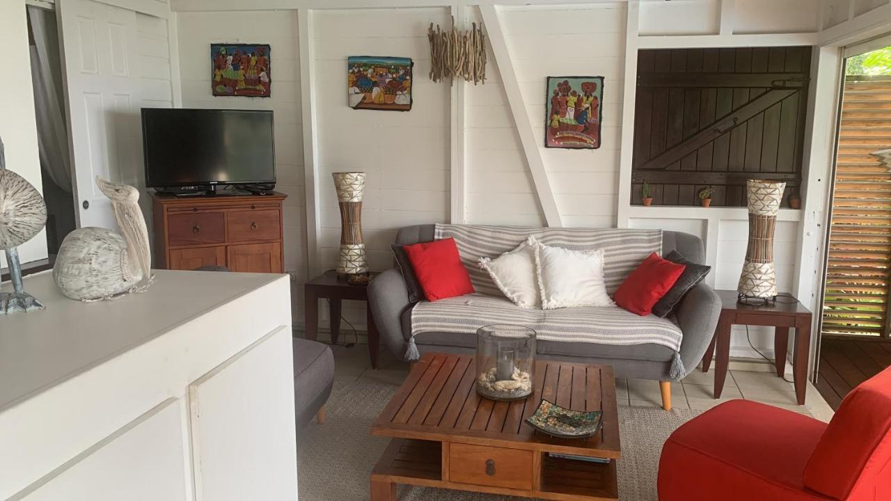 Villa Pelican Lodge Десе Екстер'єр фото